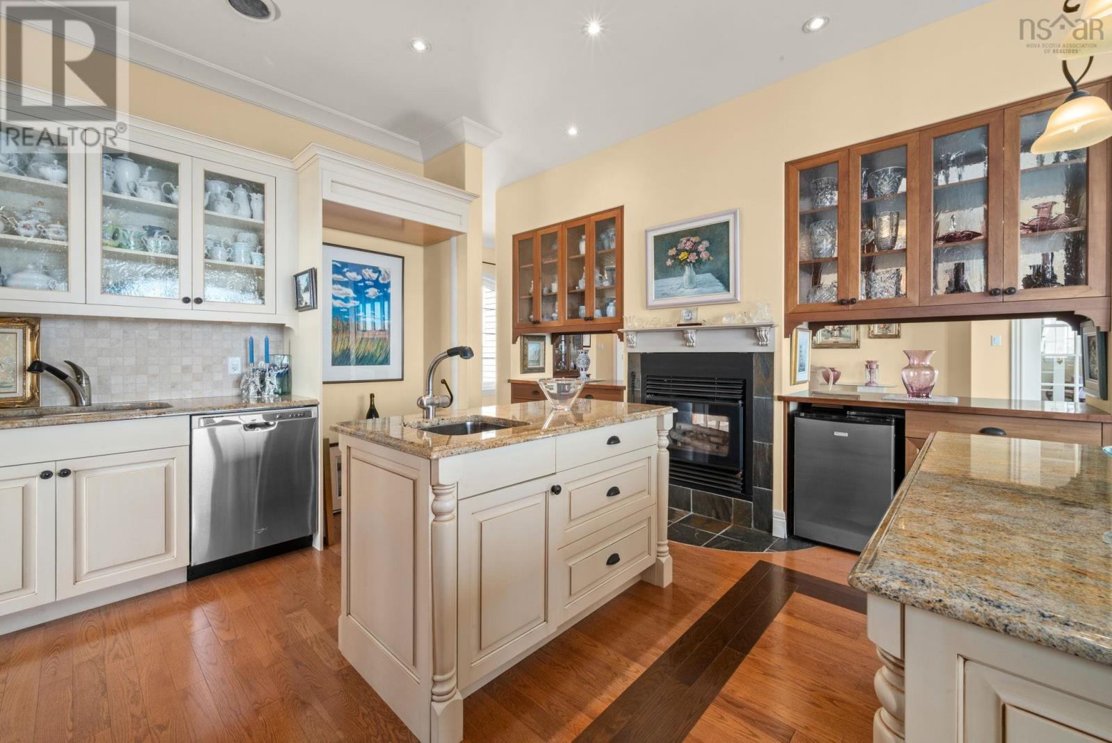 Property 7 of 48 of 73 Kestrel Court