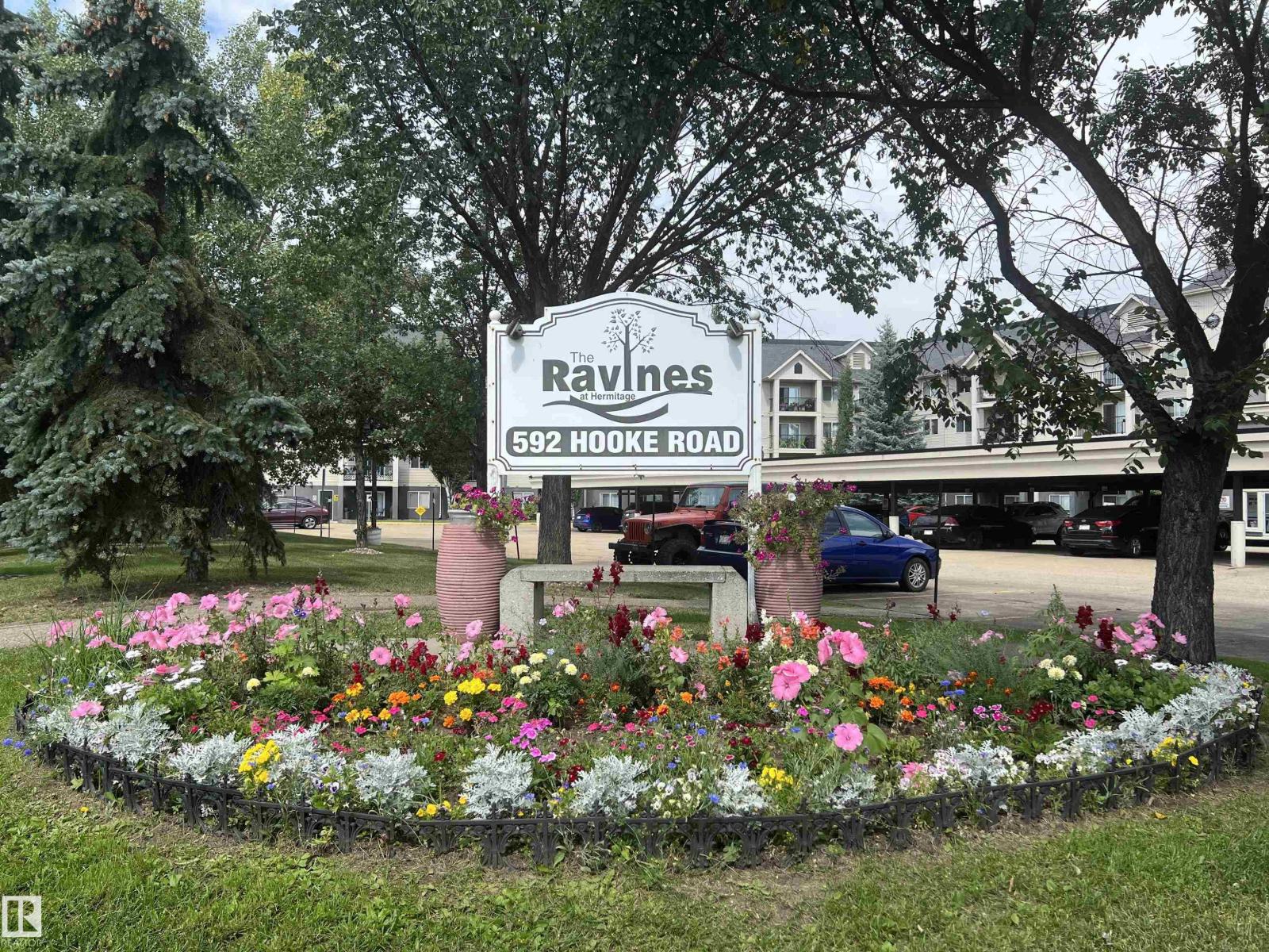 #207 592 HOOKE RD NW, Edmonton