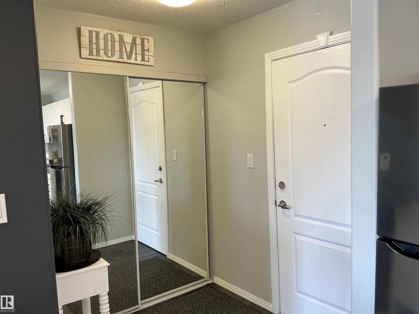 #207 592 HOOKE RD NW, Edmonton