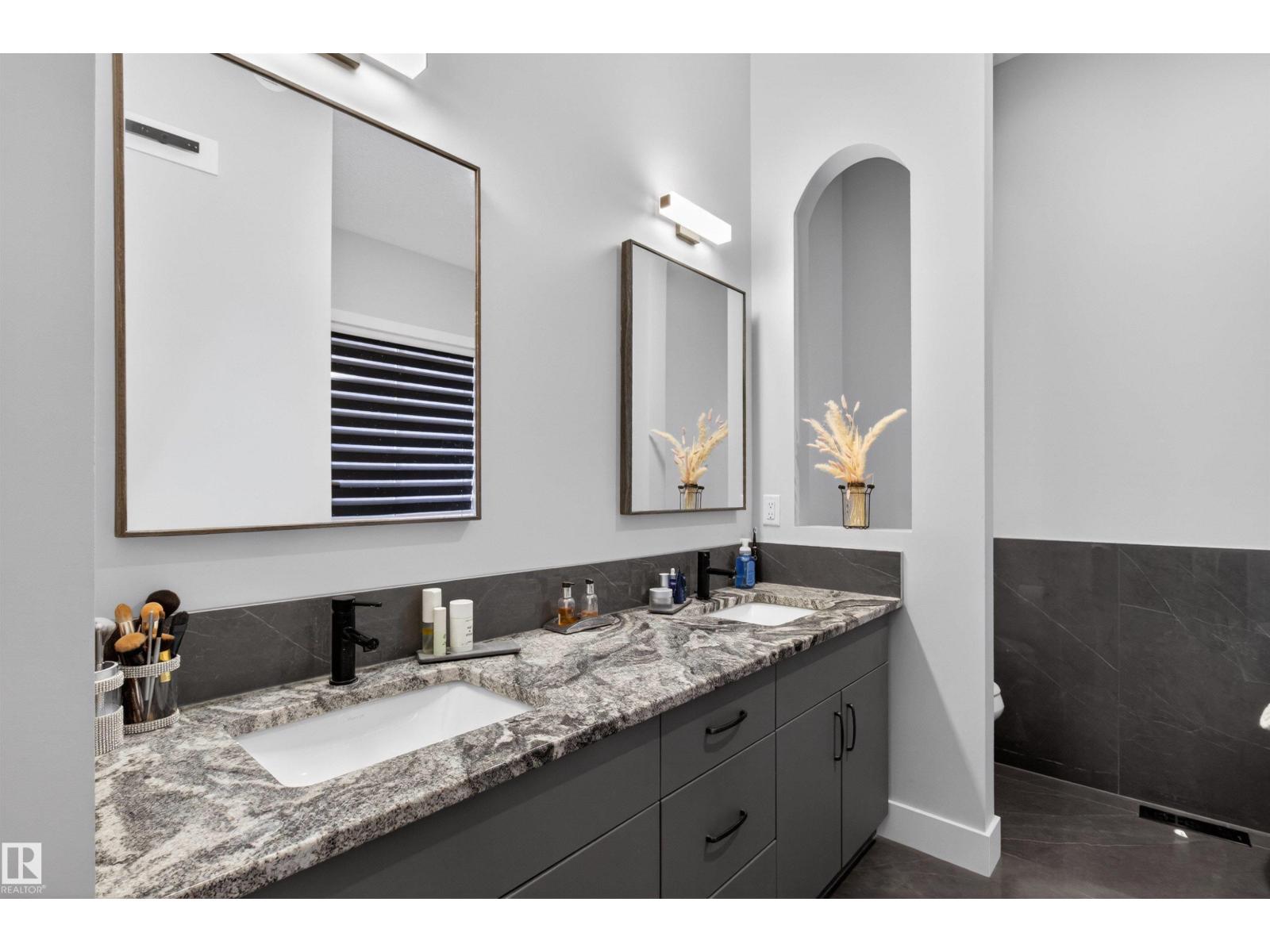 25 Sapphire CV, Sherwood Park