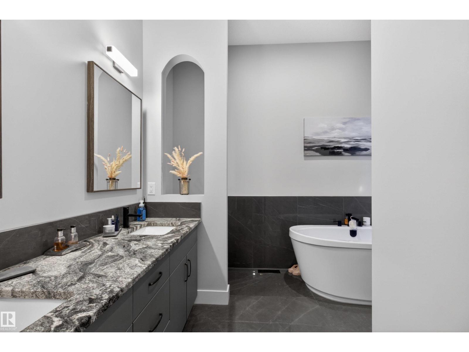 25 Sapphire CV, Sherwood Park