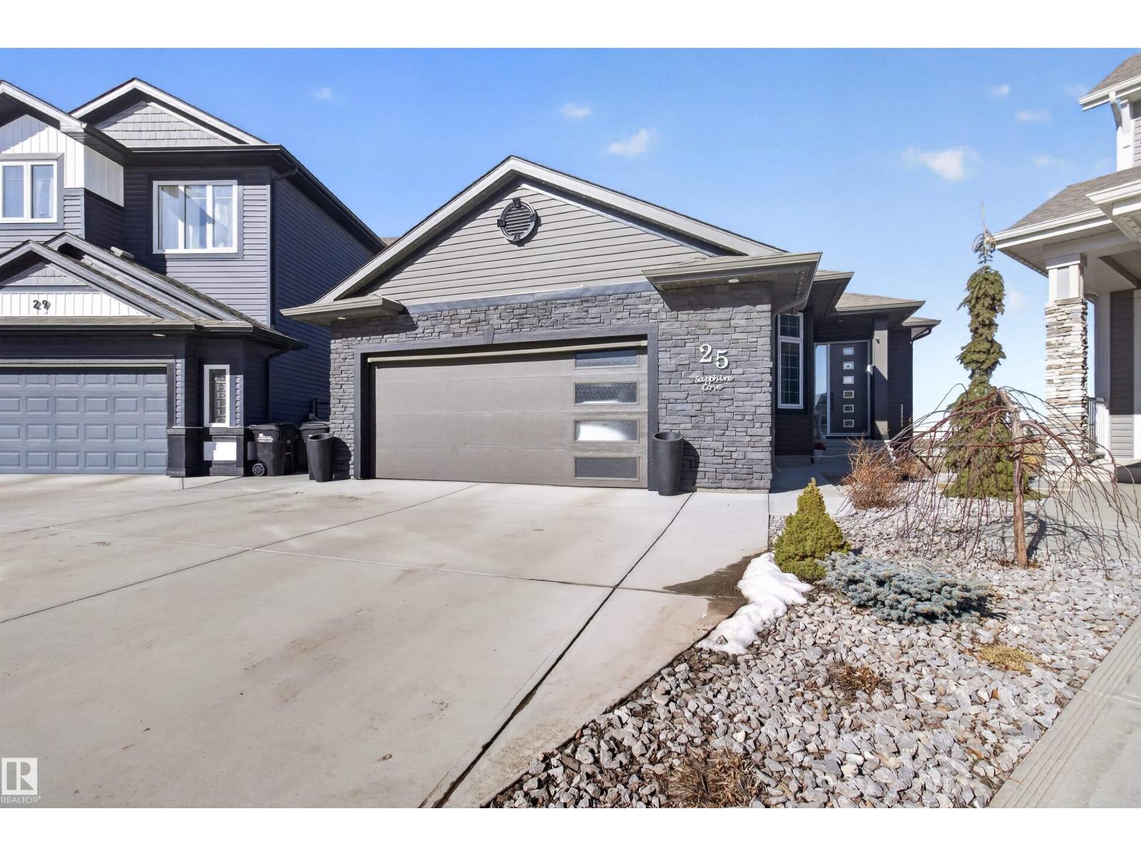 25 Sapphire CV, Sherwood Park