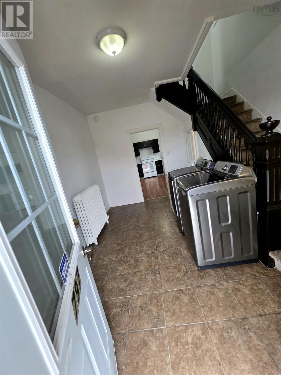 Property 8 of 42 of 797 Victoria Road