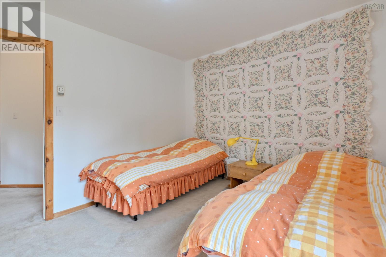 Property 27 of 51 of 123 Wall Street