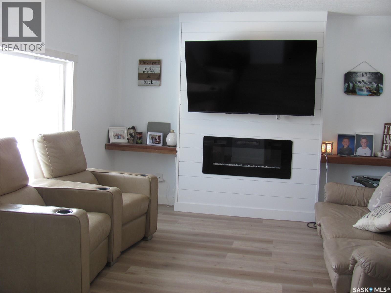 314 MAIN STREET - 10