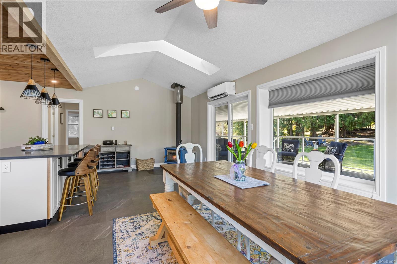 511 FOURNEAU WAY - 16