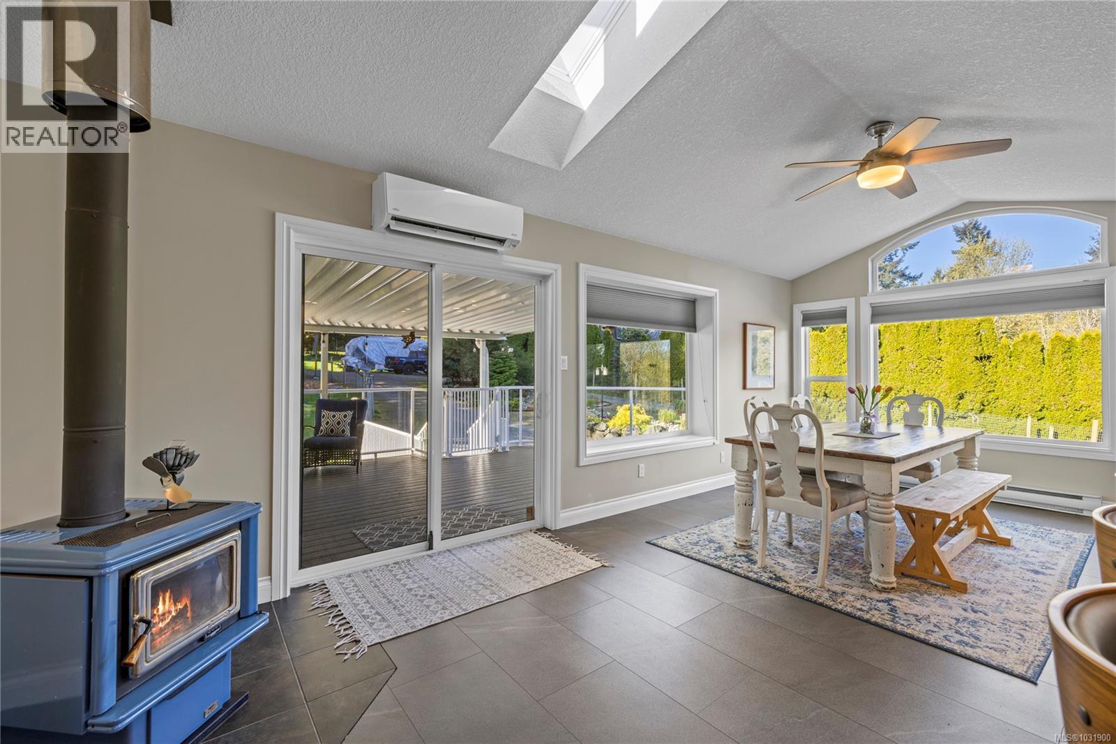 511 FOURNEAU WAY - 18