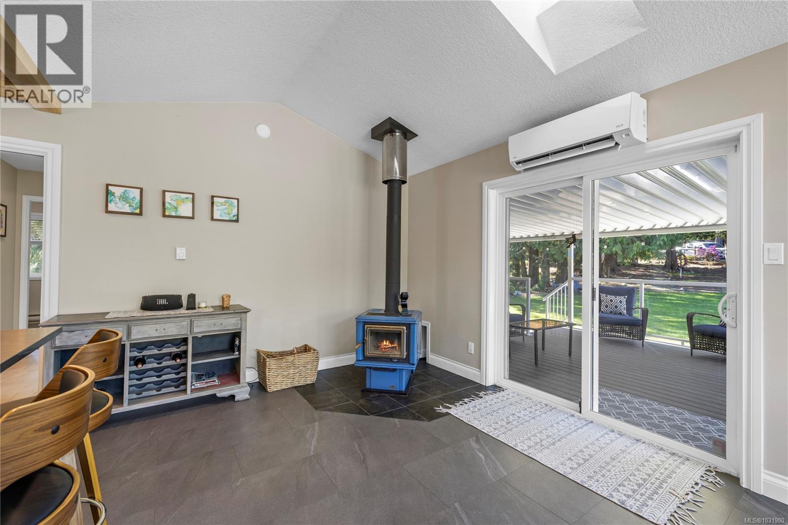 511 FOURNEAU WAY - 19