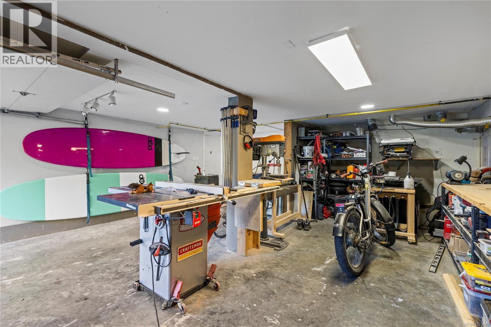 511 FOURNEAU WAY - 53