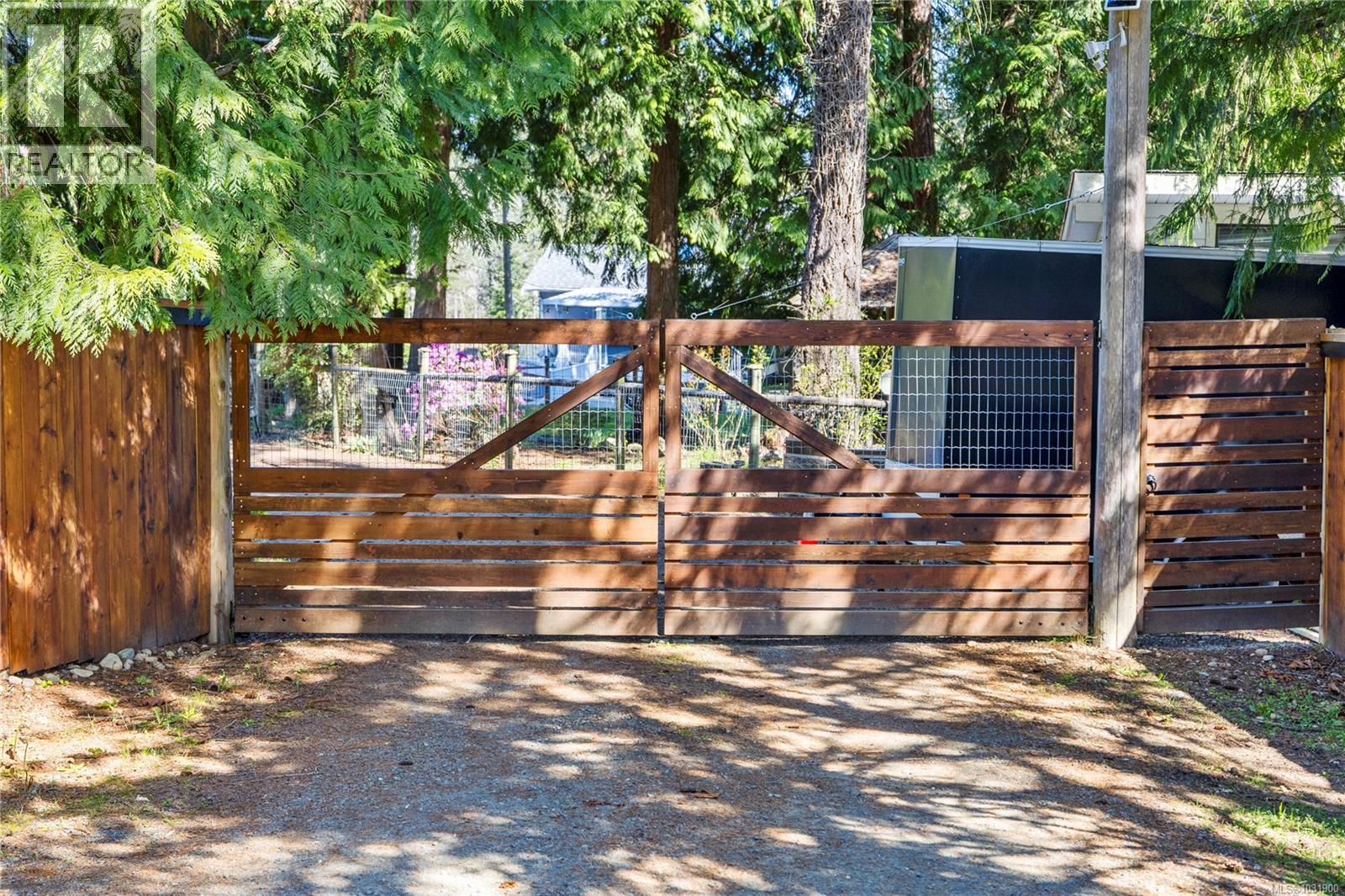 511 FOURNEAU WAY - 82