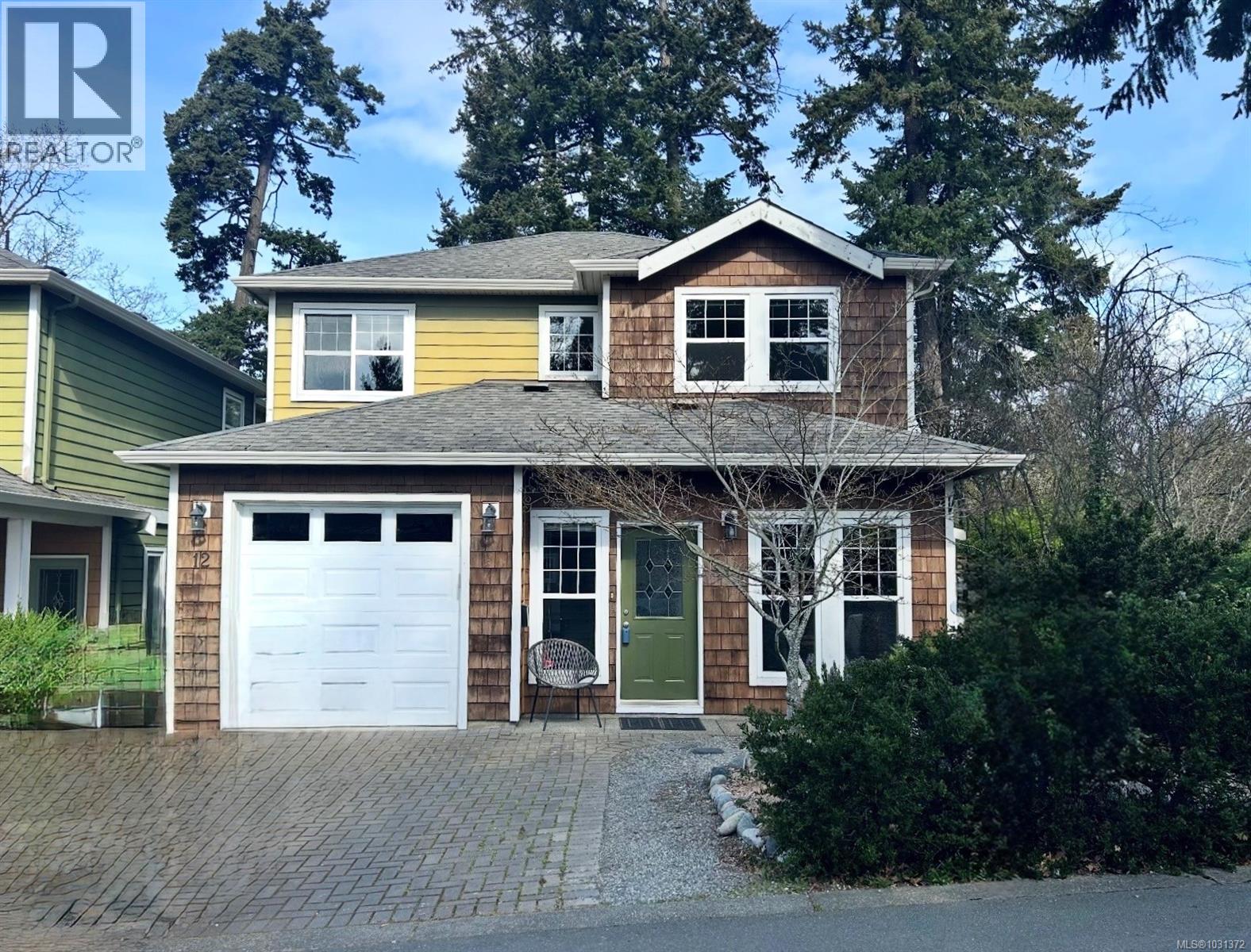 12 4530 Pipeline Road, Saanich