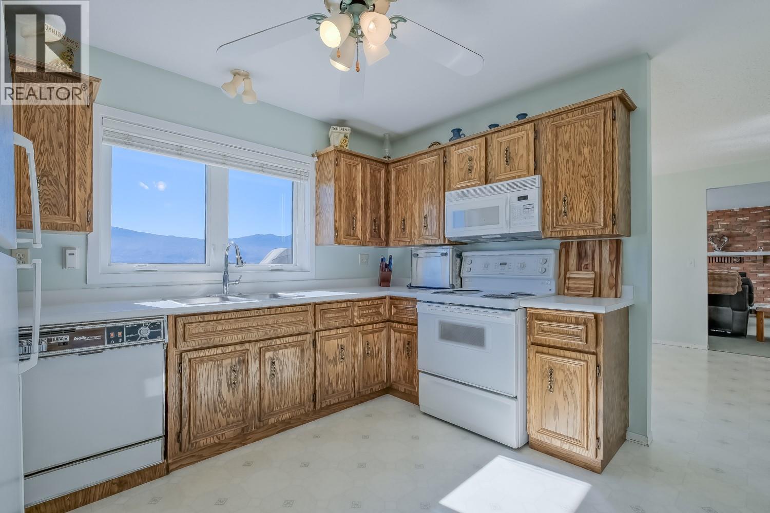 1056 Aubrey Road - 14