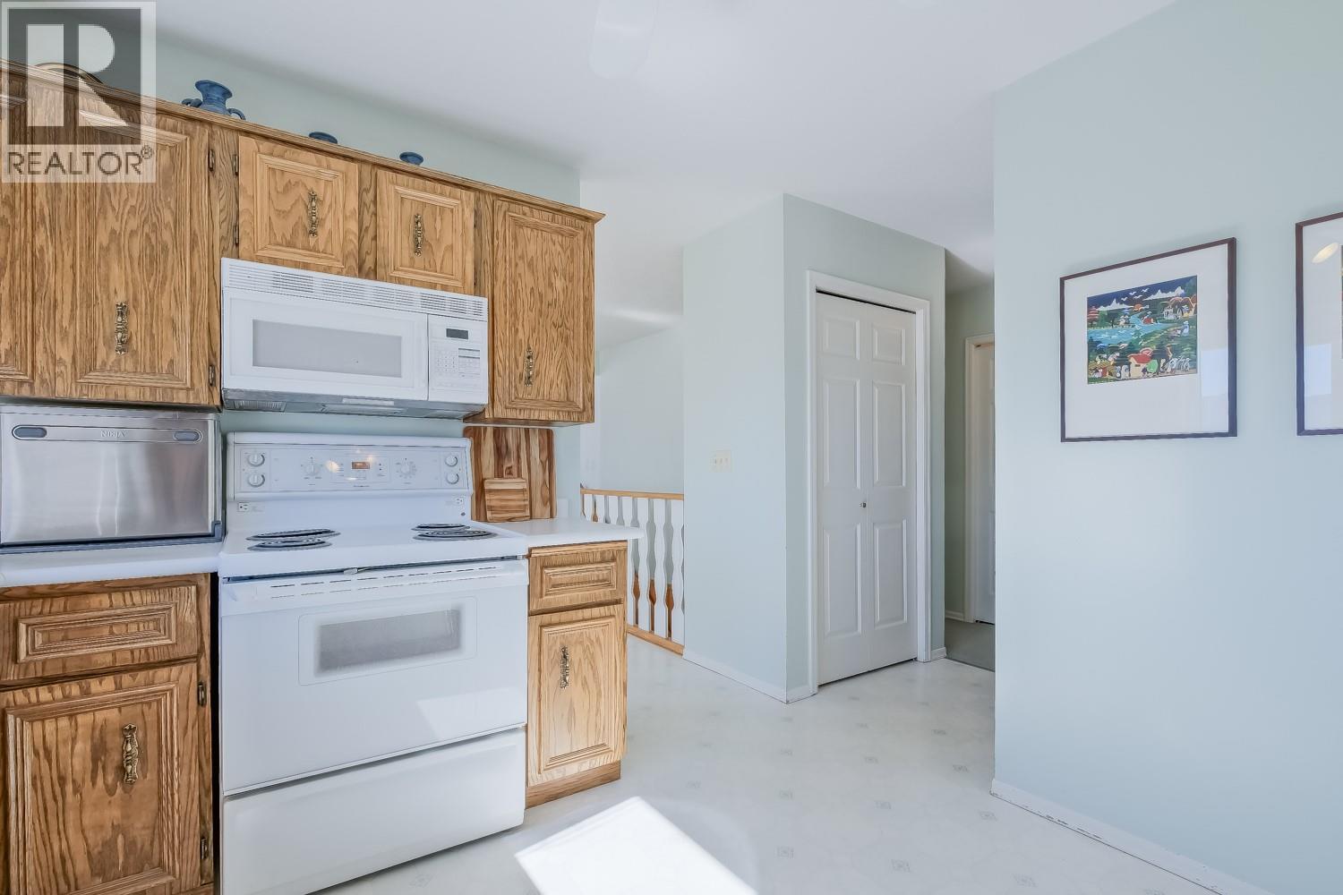 1056 AUBREY ROAD - 15