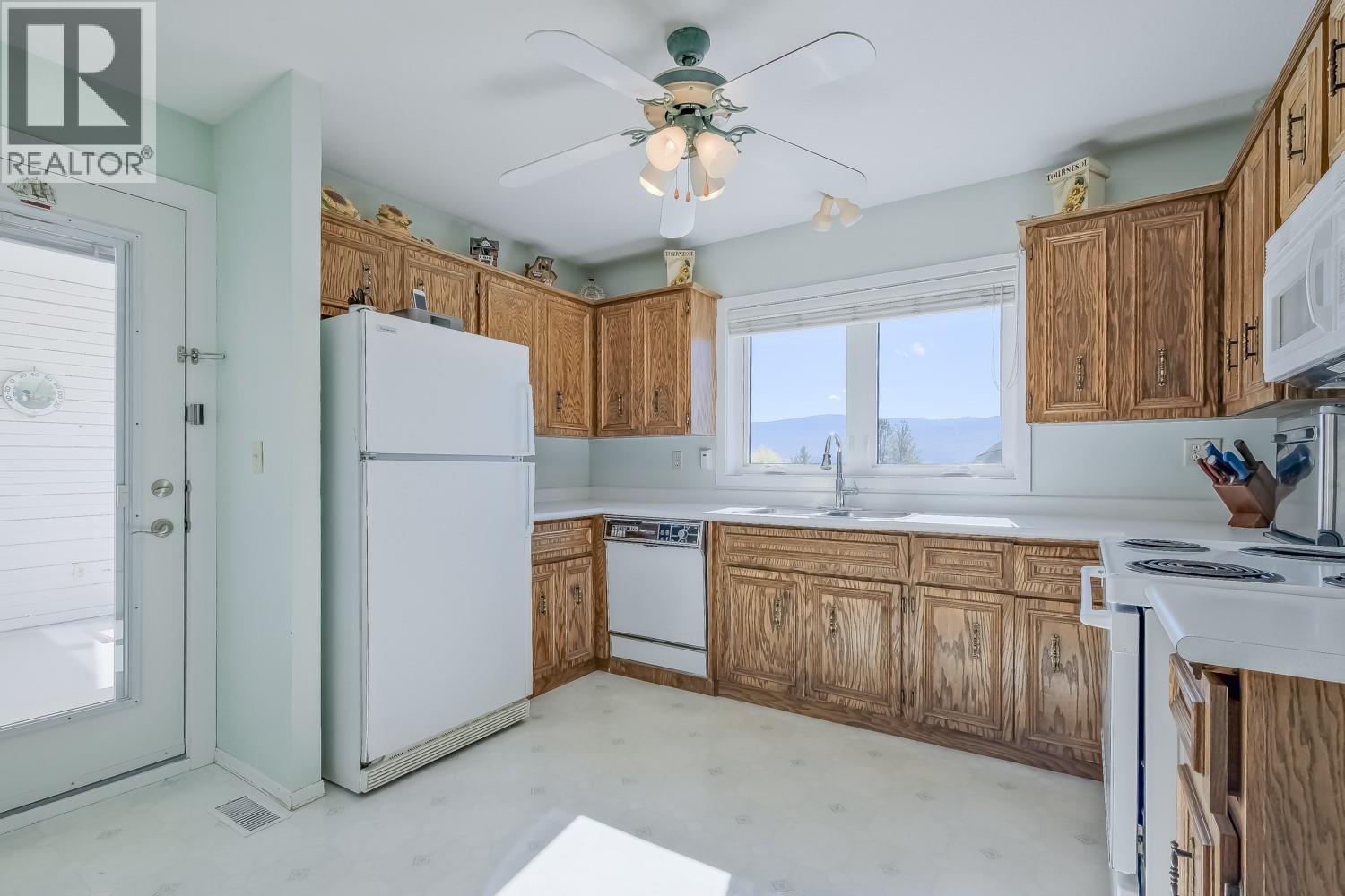 1056 AUBREY ROAD - 16