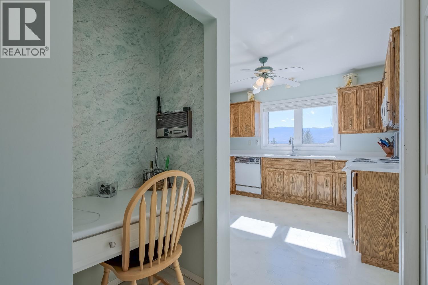 1056 AUBREY ROAD - 17