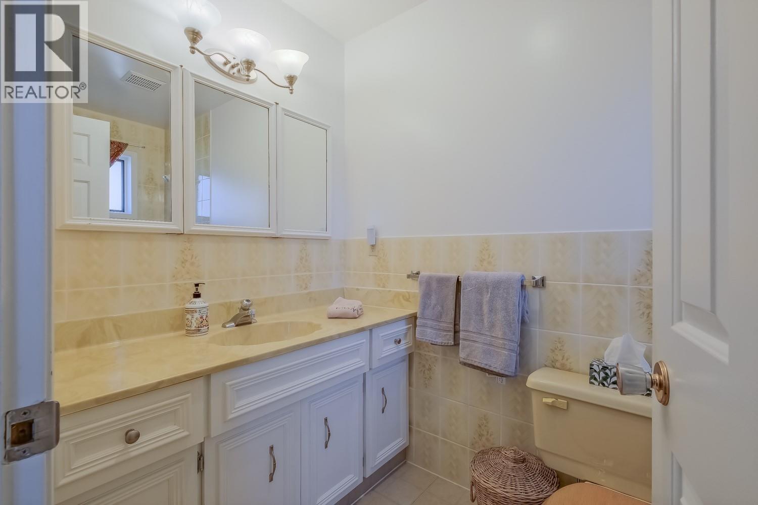 1056 Aubrey Road - 26
