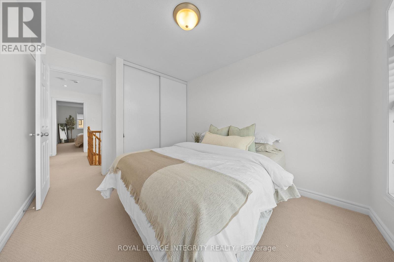 356 RAVENSWOOD WAY — photo 25