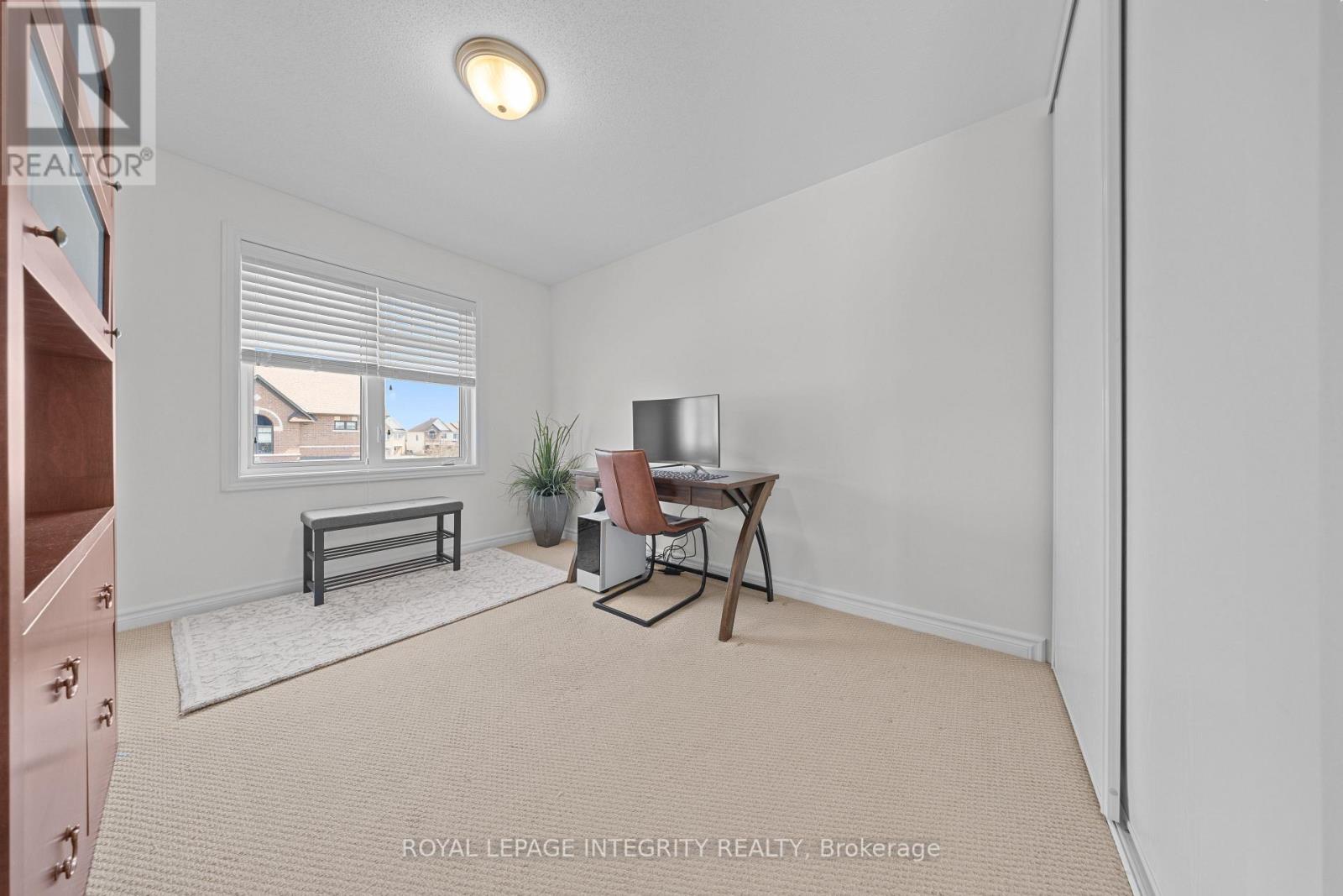 356 RAVENSWOOD WAY — photo 26