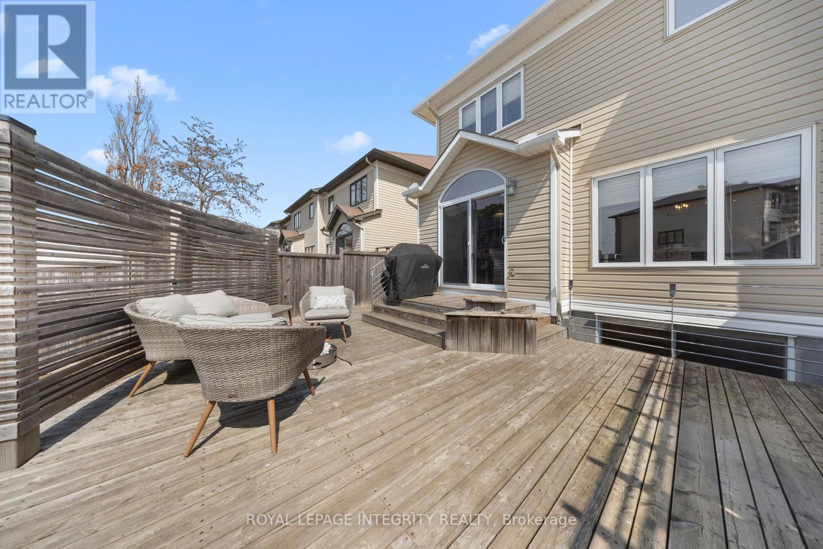 356 RAVENSWOOD WAY — photo 35