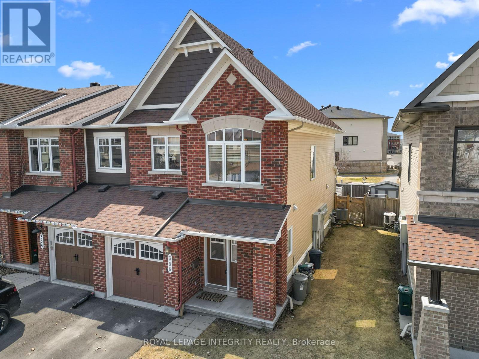 356 RAVENSWOOD WAY — photo 38