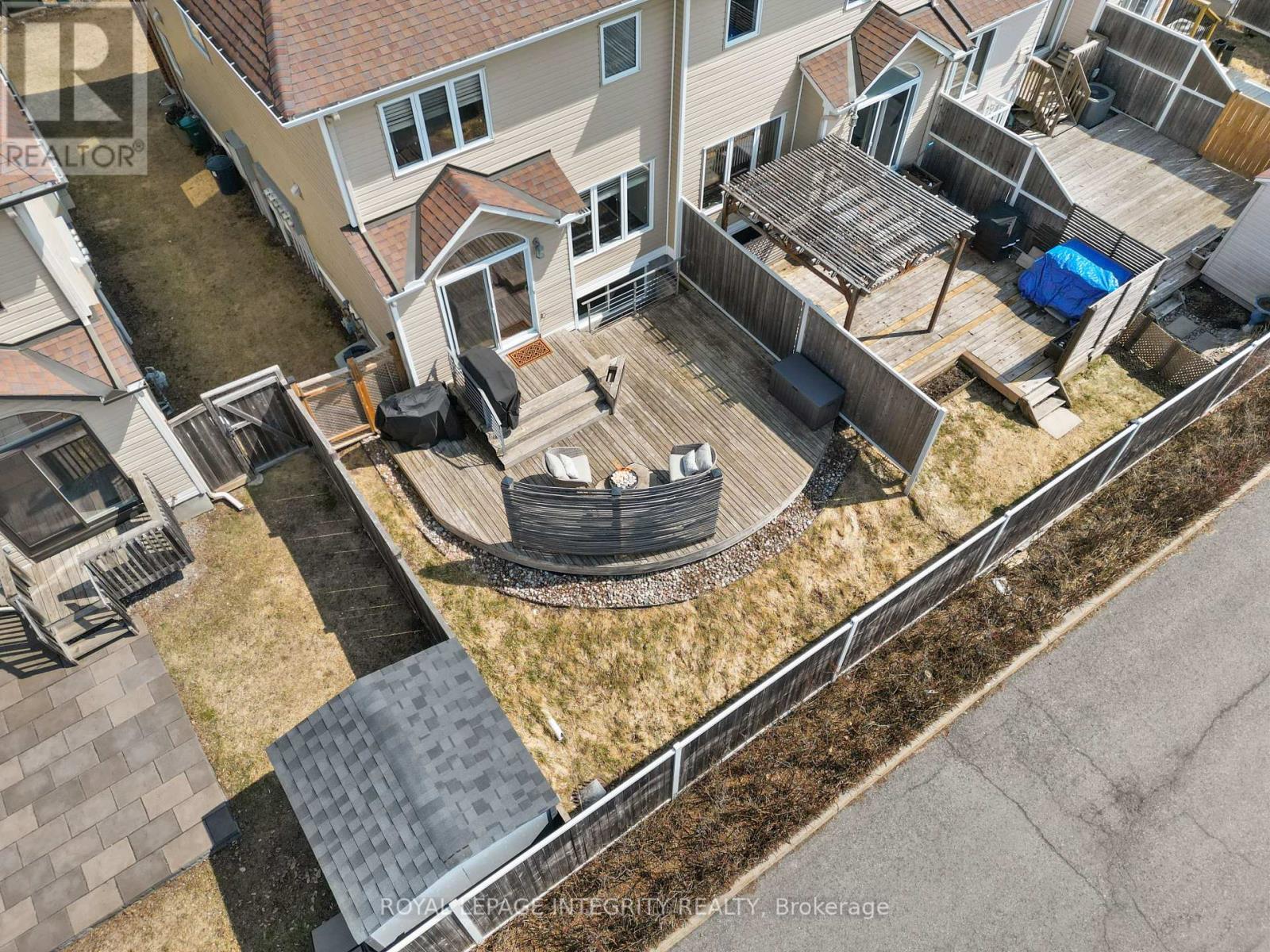 356 RAVENSWOOD WAY — photo 45