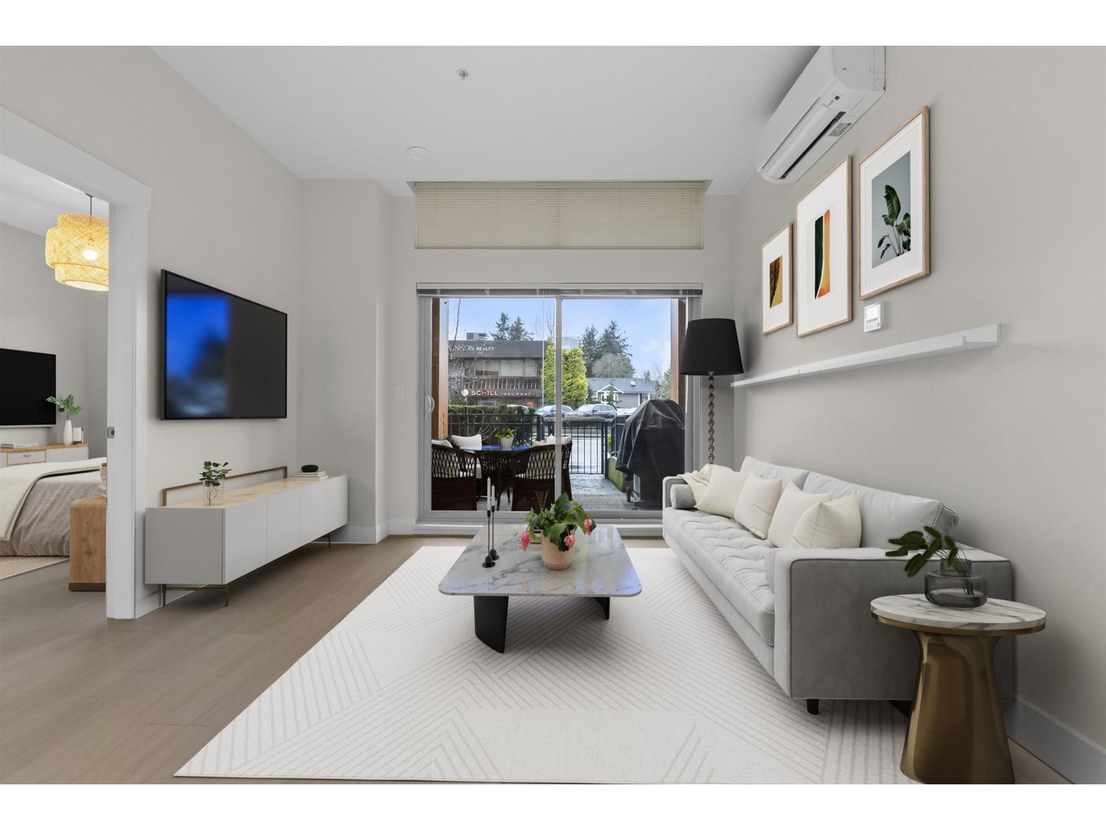 102 14022 NORTH BLUFF ROAD, White Rock