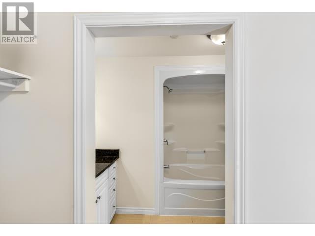 #306 516 Macewen Road — photo 35