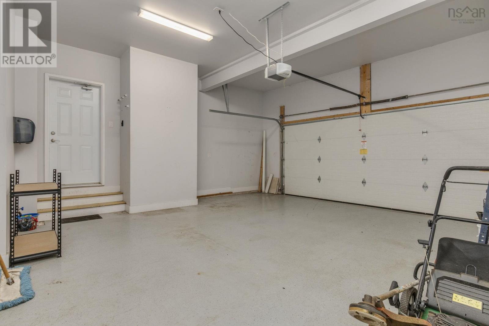 Property 34 of 44 of 214 Voyageur Way