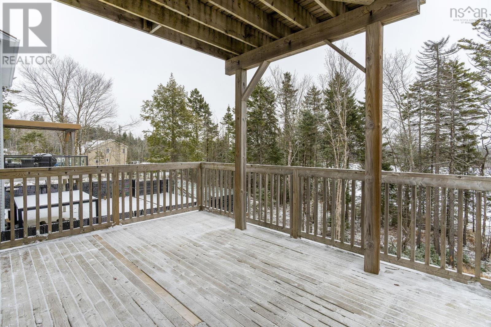 Property 39 of 44 of 214 Voyageur Way