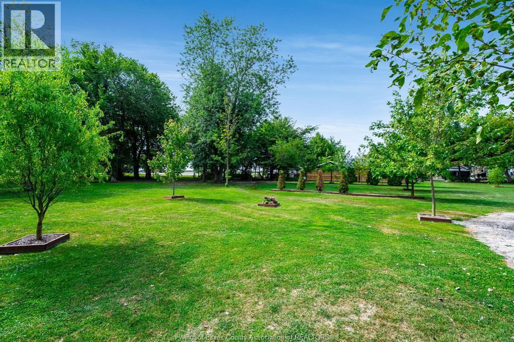 633 Point Pelee DRIVE - 27
