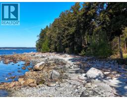 1103 Sunset Trail, Savary Island, BC V0N2G0 Photo 22
