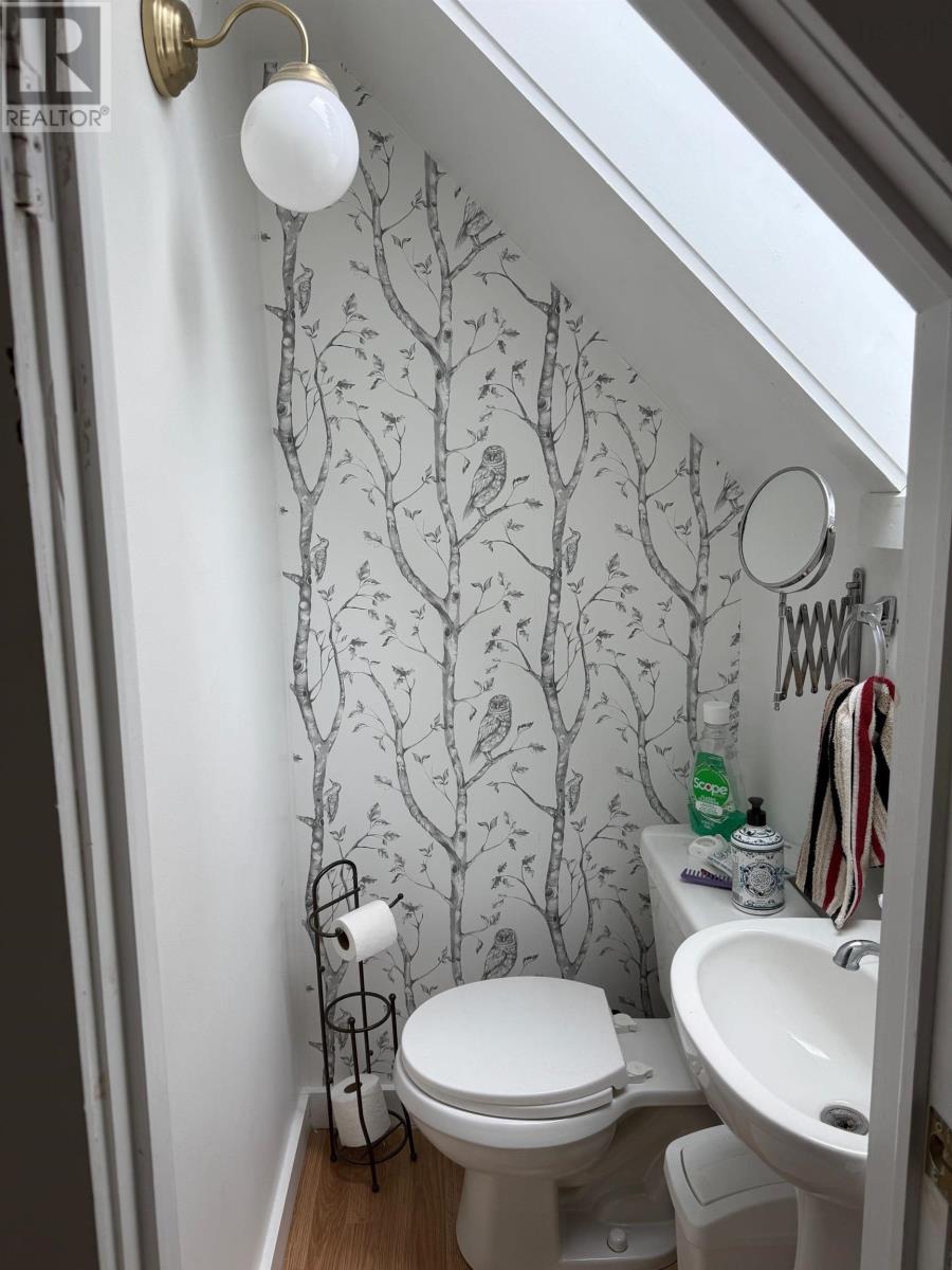 Property 14 of 33 of 432 Aberdeen Road