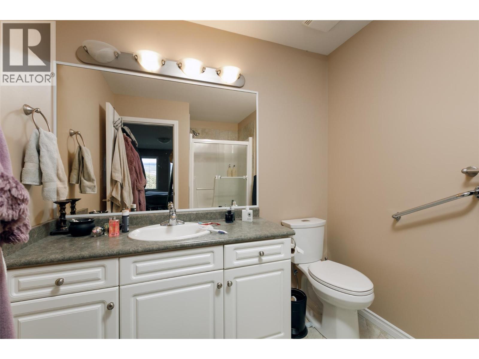 #6 3512 RIDGE BOULEVARD - 14