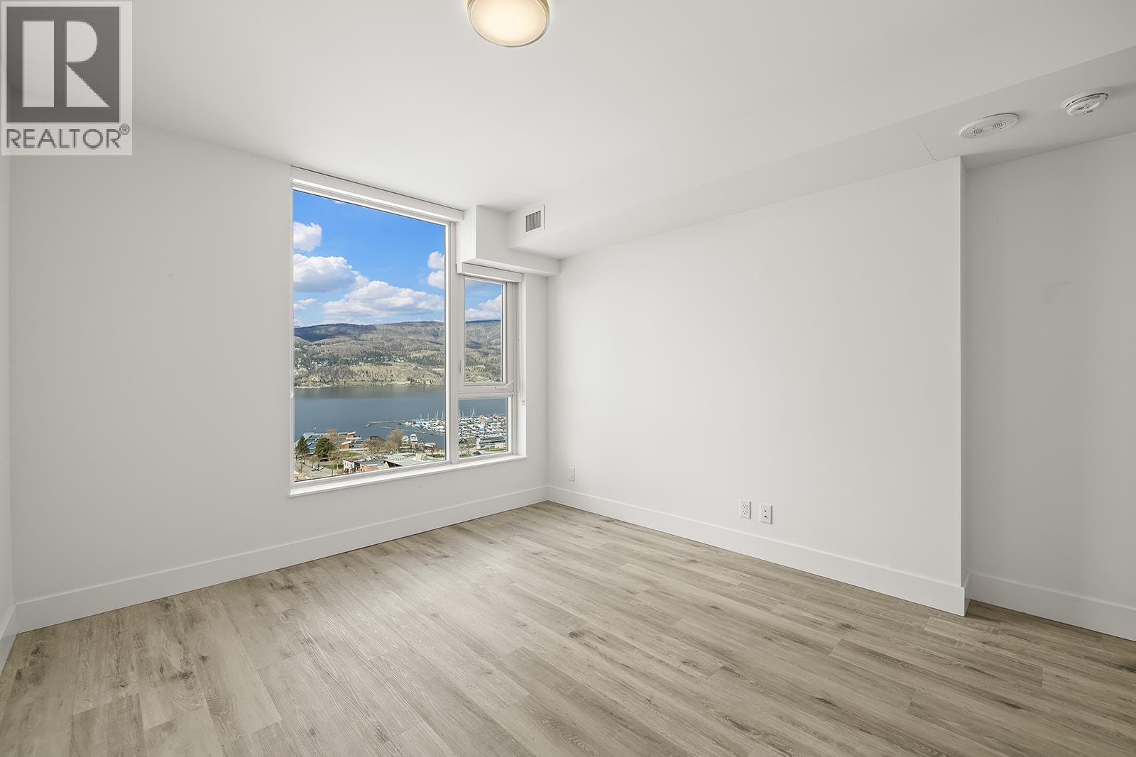 #1909 1588 ELLIS STREET - 27