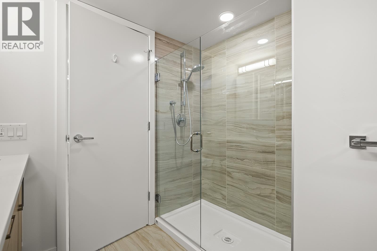 #1909 1588 ELLIS STREET - 30