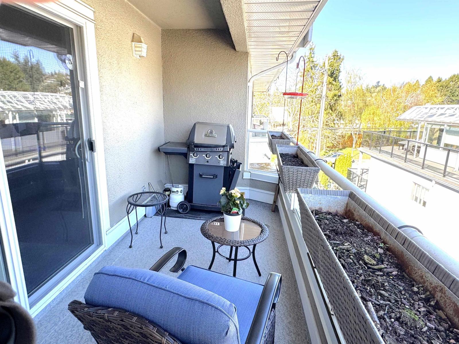 317 15875 MARINE DRIVE, White Rock