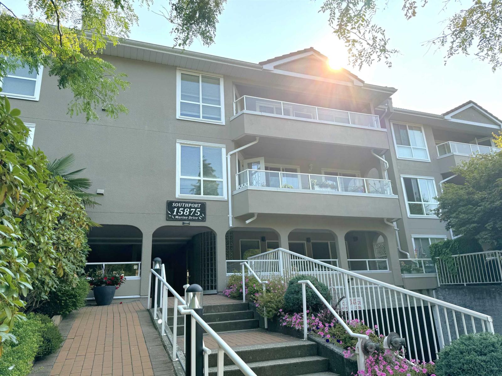 317 15875 MARINE DRIVE, White Rock