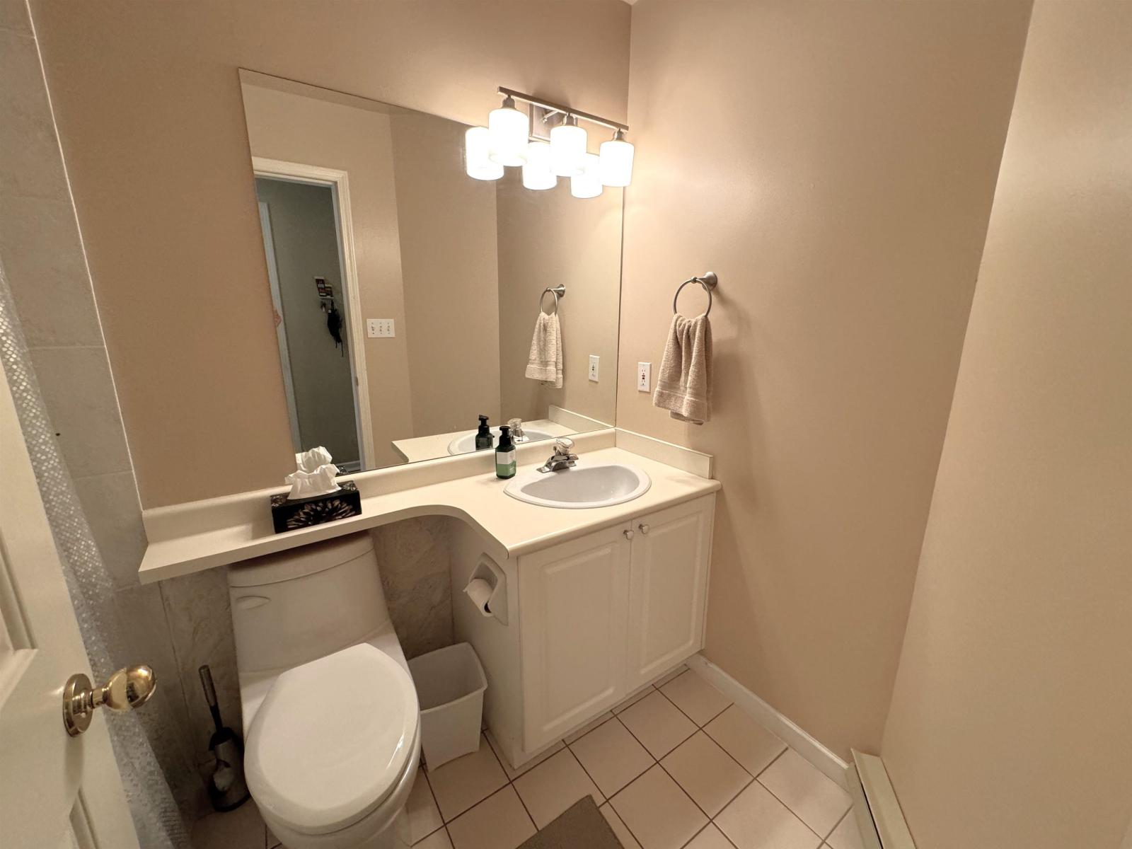 317 15875 MARINE DRIVE, White Rock