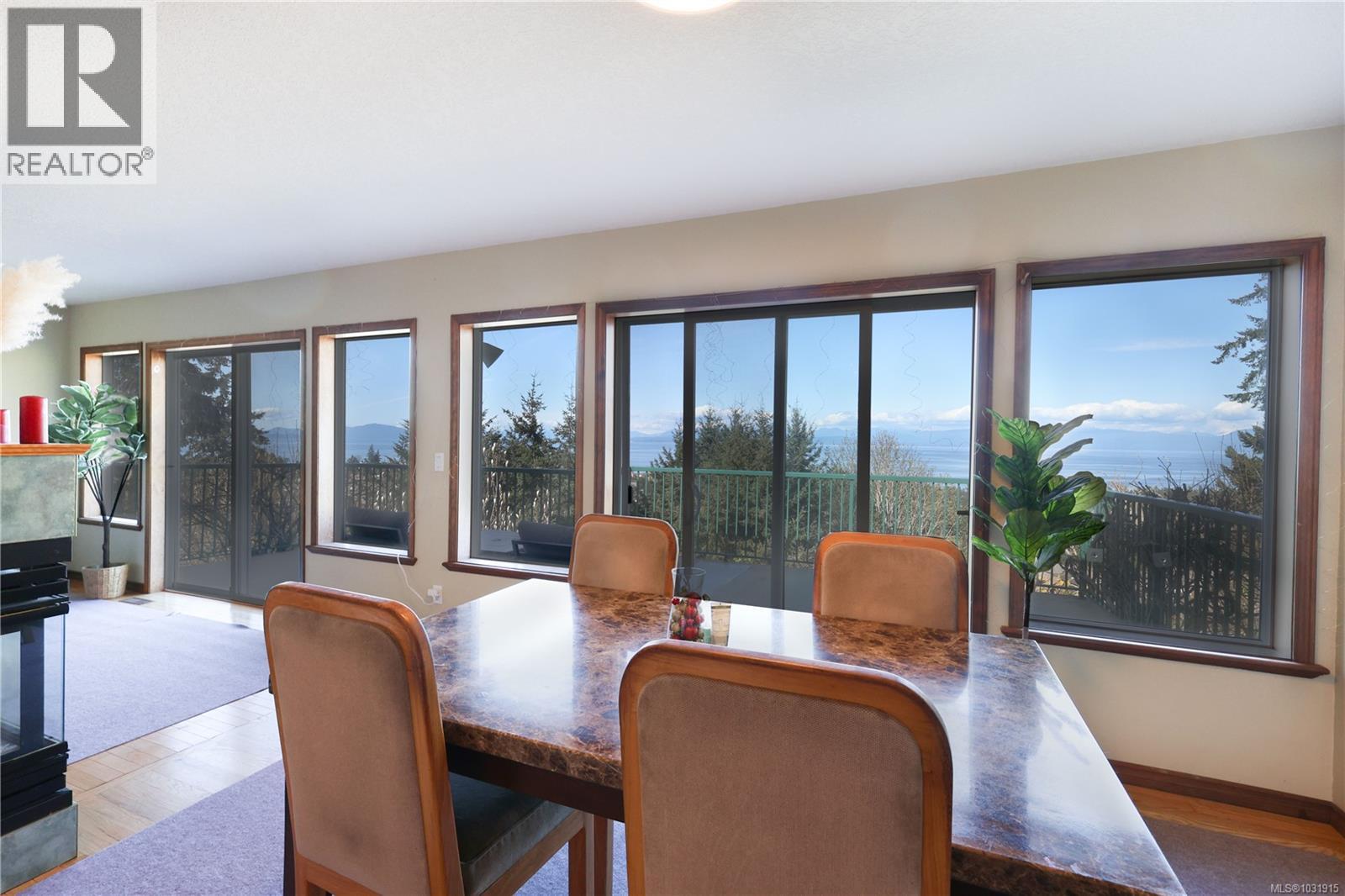 4718 Laguna Way - 11