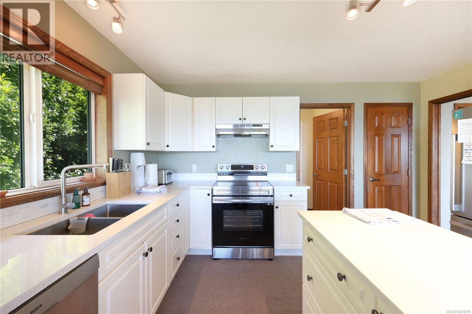 4718 LAGUNA WAY - 16