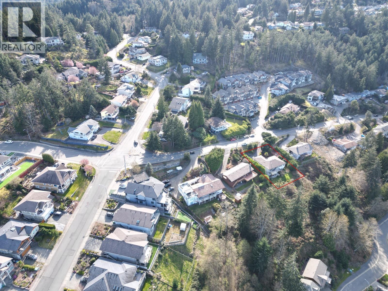 4718 Laguna Way - 3