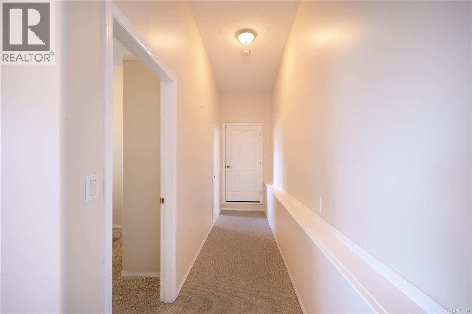 4718 LAGUNA WAY - 35