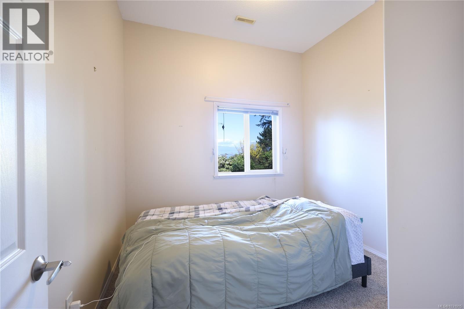 4718 Laguna Way - 38
