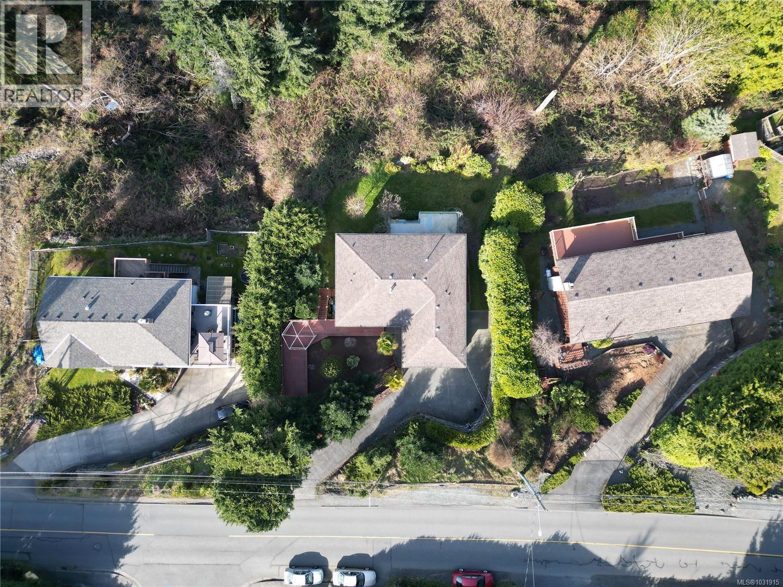 4718 Laguna Way - 39