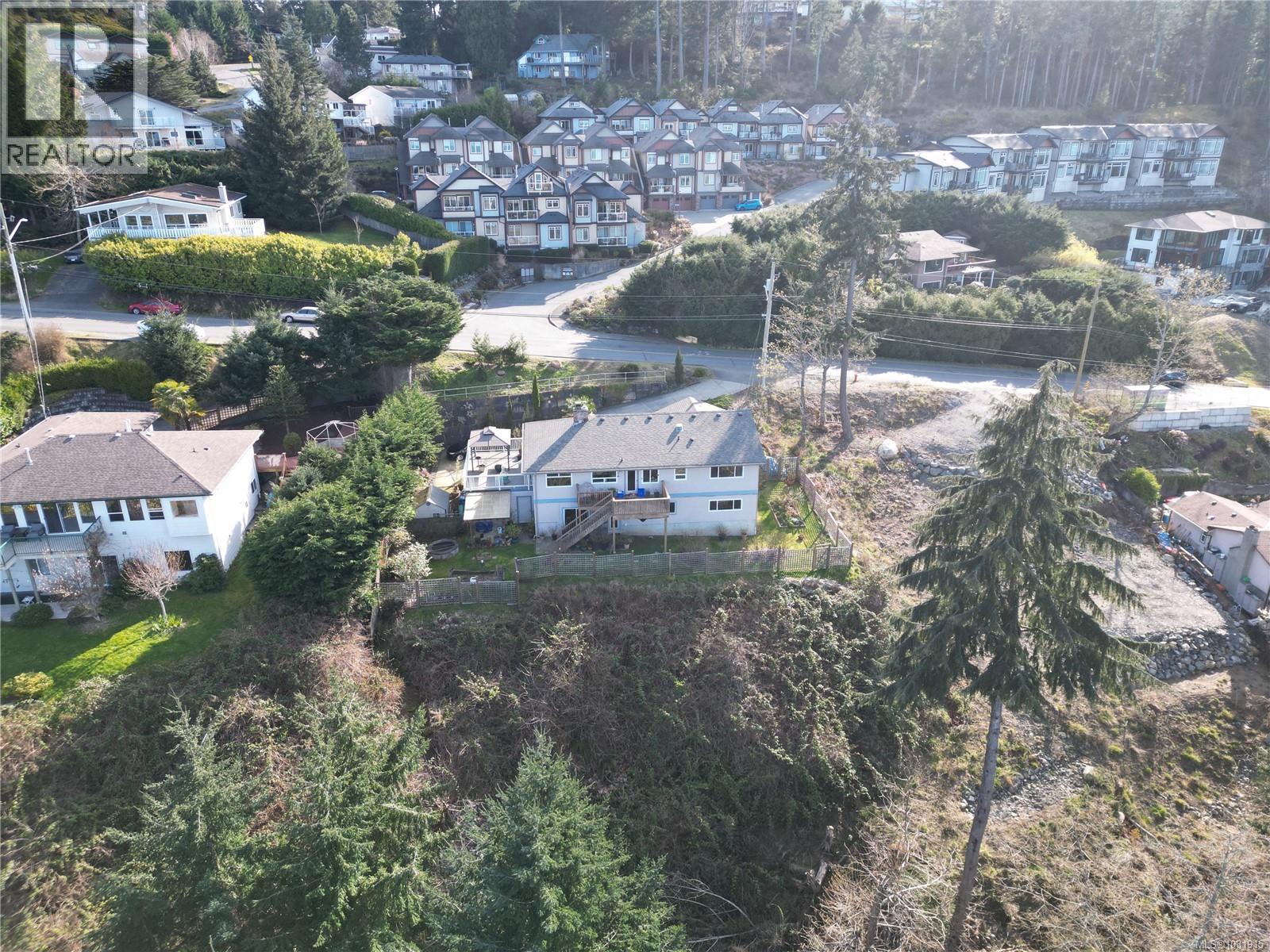 4718 Laguna Way - 41