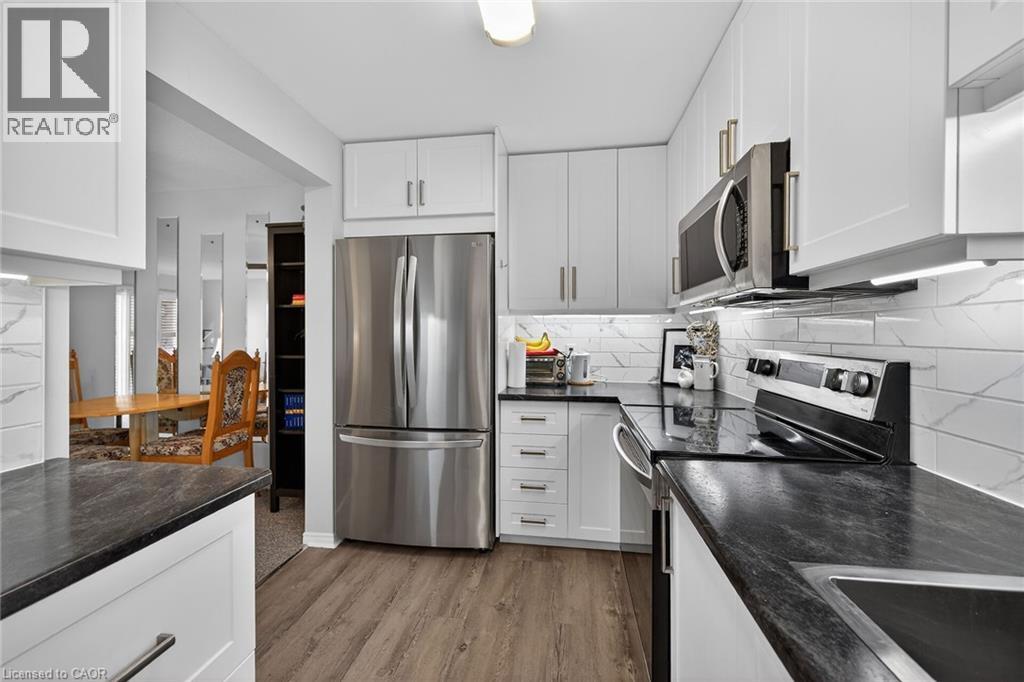 6 NIAGARA Street Unit# 208, Grimsby, Ontario, L3M5A4 — Photo 8