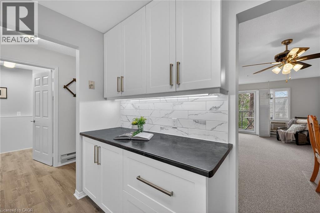 6 NIAGARA Street Unit# 208, Grimsby, Ontario, L3M5A4 — Photo 7