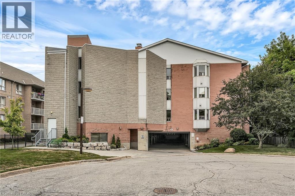 6 NIAGARA Street Unit# 208, Grimsby, Ontario, L3M5A4 — Photo 41