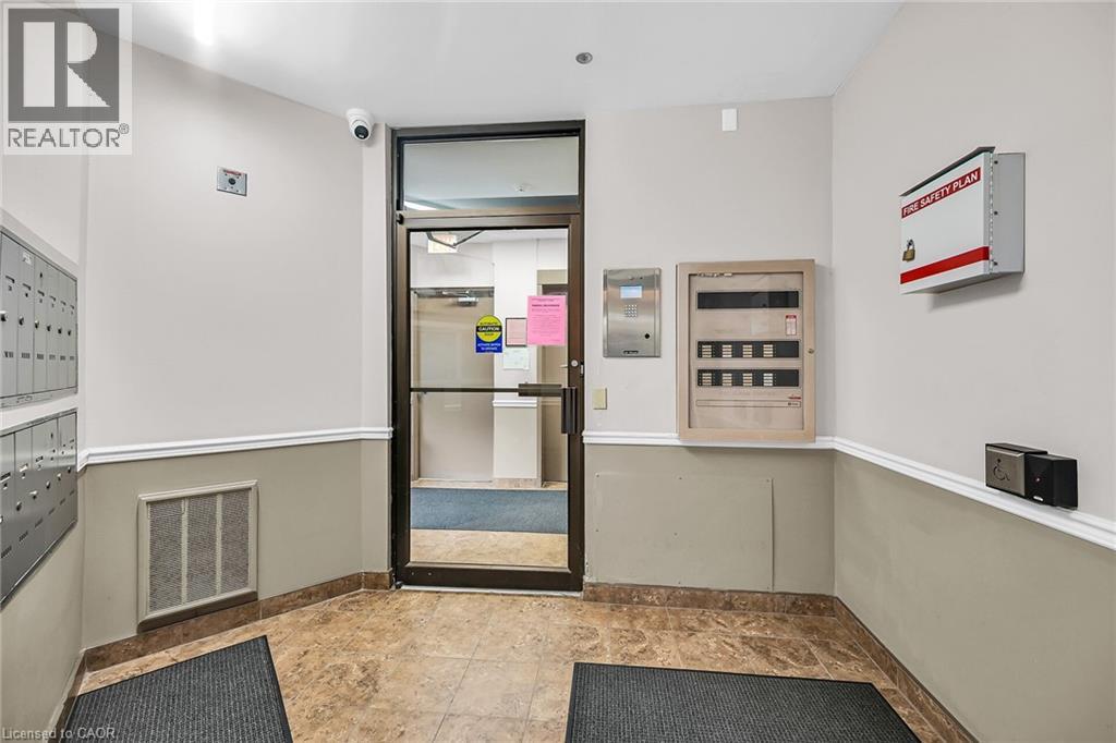 6 NIAGARA Street Unit# 208, Grimsby, Ontario, L3M5A4 — Photo 37