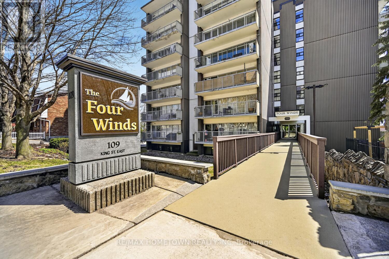 805 - 109 KING STREET E